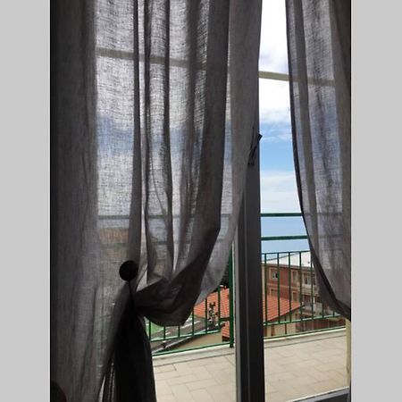 Splendido Appartamento Vista Mare Levanto Eksteriør billede