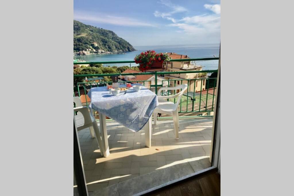 Splendido Appartamento Vista Mare Levanto Eksteriør billede